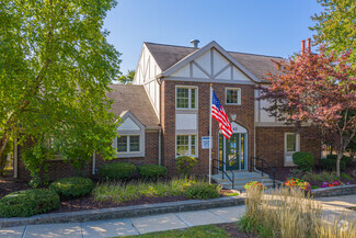 1462 E College Ave, Normal, IL 61761