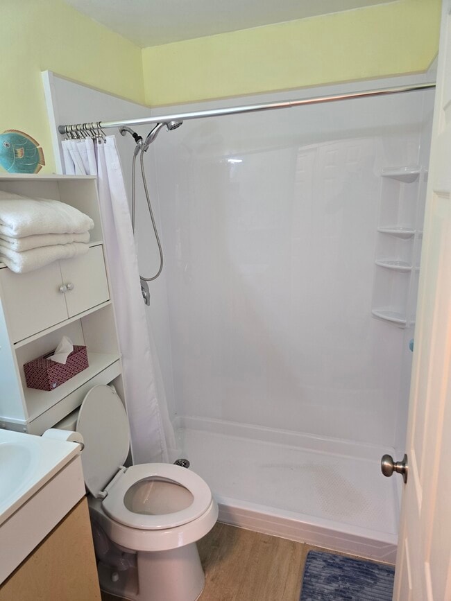 110 Freesia St unit Redfish Room Unit 6, Everglades City, FL 34139 - photo 6