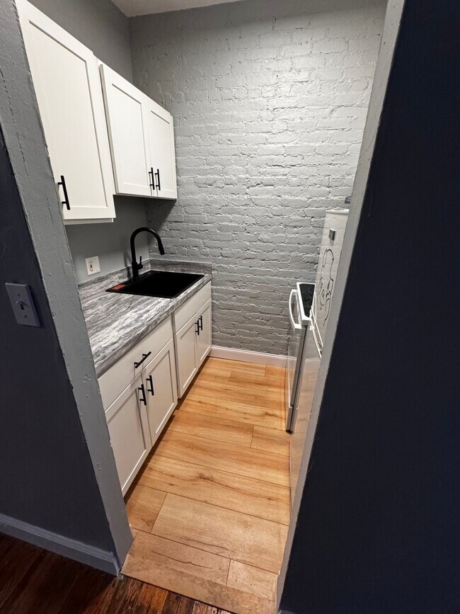 10 Centre St unit 3, Cambridge, MA 02139 - photo 2