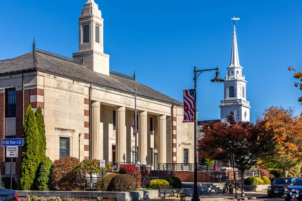 NH_Dedham Village_560844_P2_v1_CAN_020325