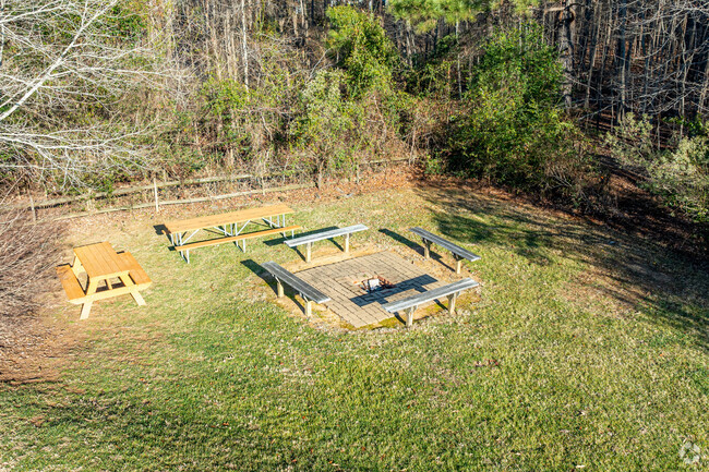 Students can enjoy nature while taking a break from studies.