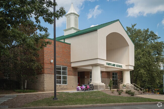 Fairyland Elementary is a highly rated school serving Hinkles residents.