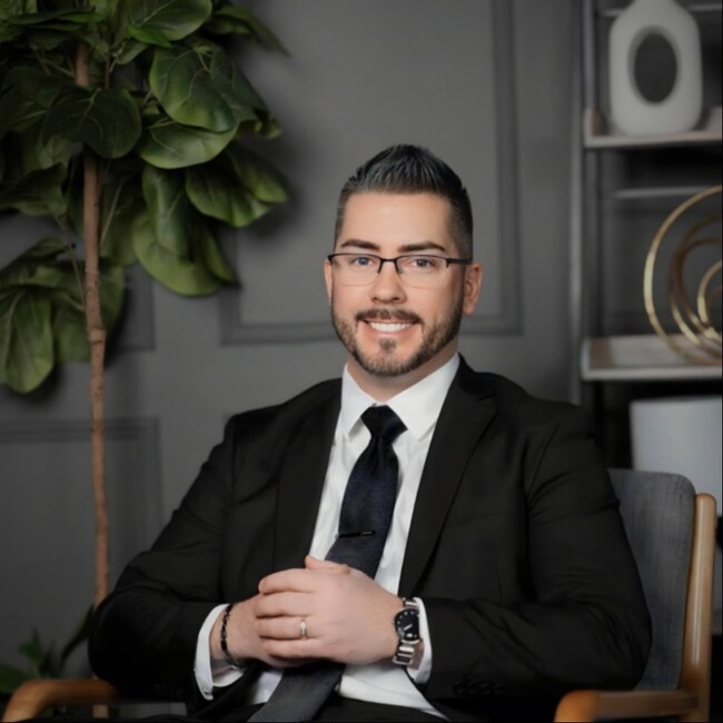 Agent Photo