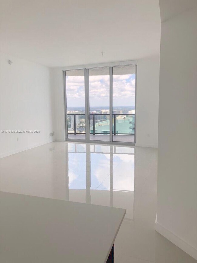 Aria on the Bay unit 4905, Miami, FL 33132 - photo 3