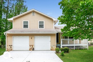 564 Pennylake Ln, Stone Mountain, GA 30087