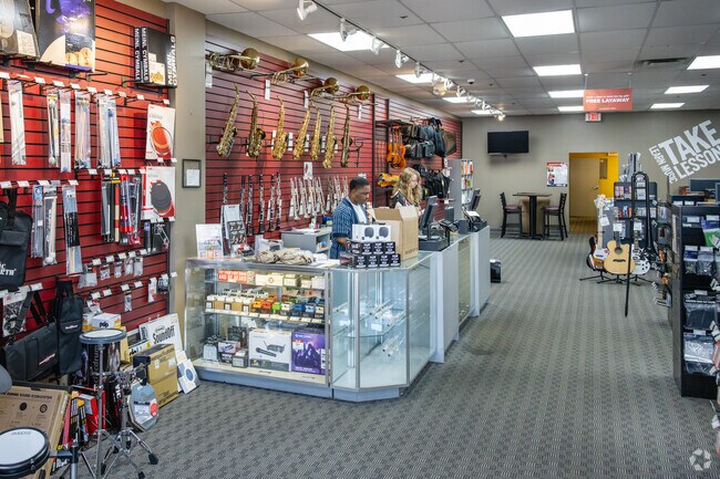 The Music & Arts store has something to offer everyone living in Wadsworth Hills.