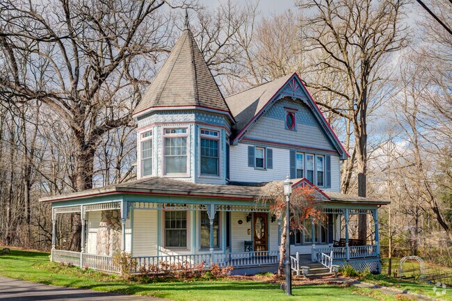 Victorian-era homes with historic architecture give Memphis plenty of character.