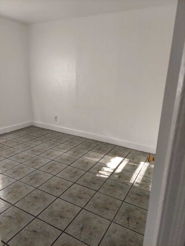 2513 Grant St, Hollywood, FL 33020 - photo 6