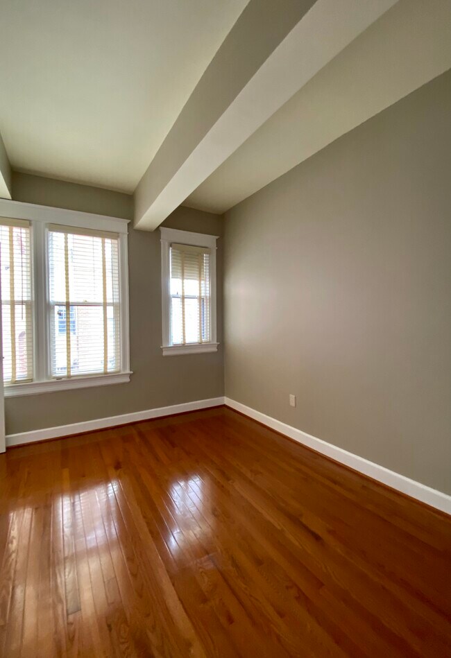 2902 Porter St NW unit 33, Washington, DC 20008 - photo 5