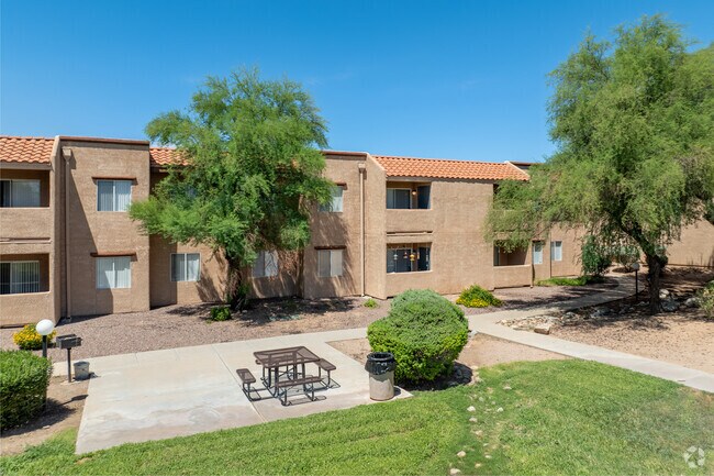 Kachina Springs Apartments, Tucson, AZ 85705 - photo 3