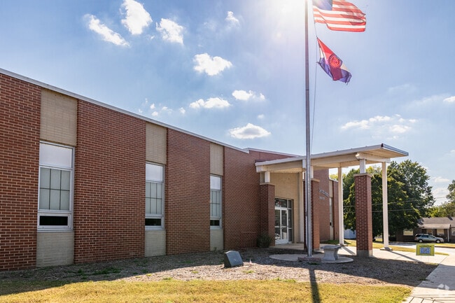Ash Grove High School serves students in areas of Greene, Dade and Lawerence counties.