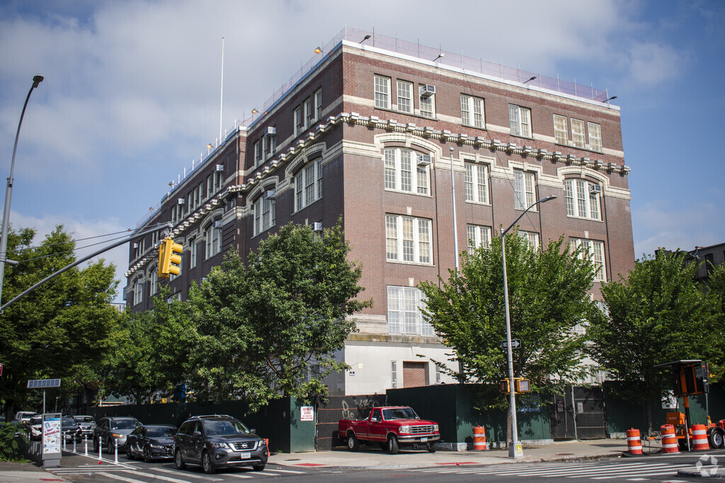 Ps Is 155 Nicholas Herkimer in Brooklyn, New York is a program at corner district of Ocean Hill.