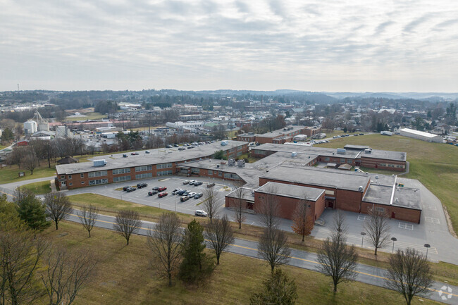 Westminster West Middle is rated A- by Niche and serves 870 students in 6-8th grades.