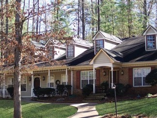 1023 Habersham Ln, Lawrenceville, GA 30043