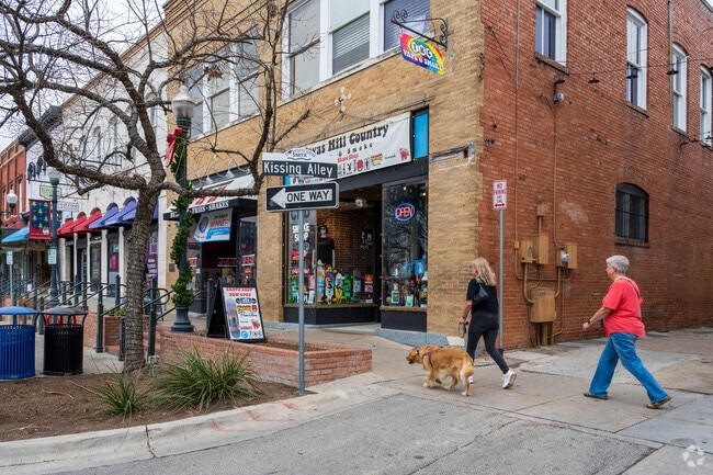 Kissing Alley in San Marcos has murals, lights, and art markets.