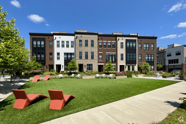 Find modern townhomes with great amenities in Tysons Corner.