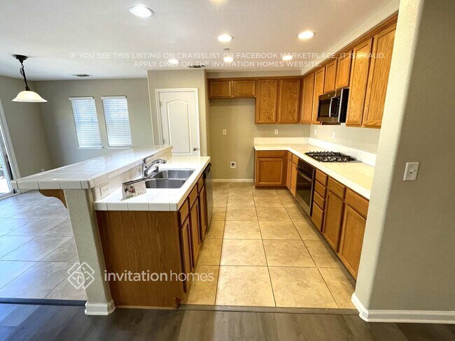 2671 Nicolson Cir, Woodland, CA 95776 - photo 5