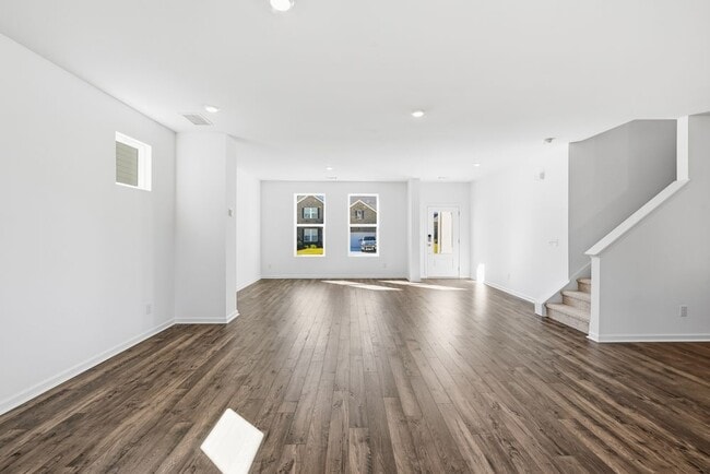 3983 Alderstone Dr, Flowery Branch, GA 30542 - photo 3