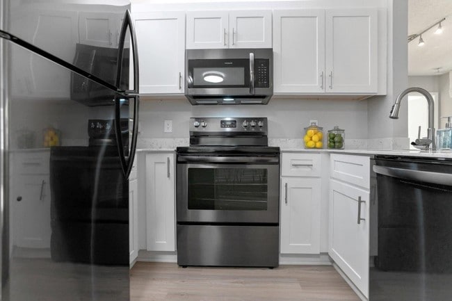 AXIS Delray Beach, Delray Beach, FL 33445 - photo 2