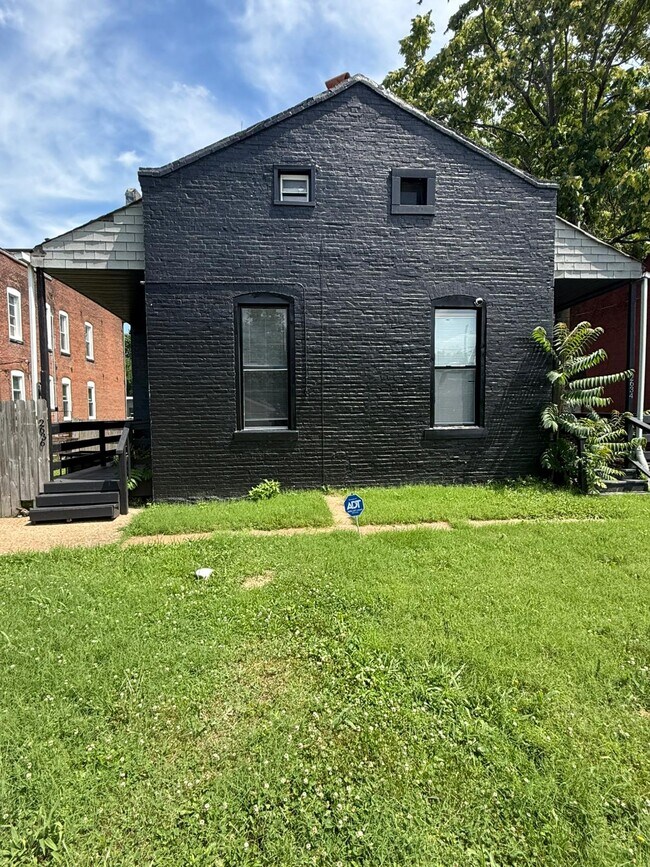 2634 Arsenal St, Saint Louis, MO 63118 - photo 2
