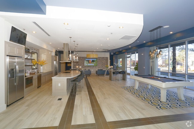 Mason Oliver, Phoenix, AZ 85034 - photo 4