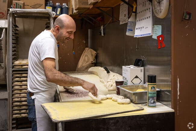 Bagel Pantry South serves fresh bagels to residents of South Plainfield in the morning.
