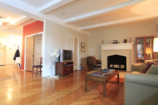 50 Glenwood Ave Unit 310, Jersey City, NJ 07306