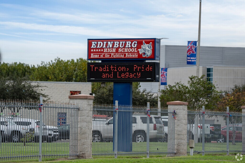 Edinburg High School in Edinburg - Edinburg High School Edinburg Tx Primaryphoto 