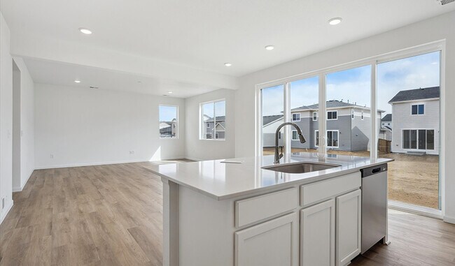 4666 Sugar Beet St, Johnstown, CO 80534 - photo 4