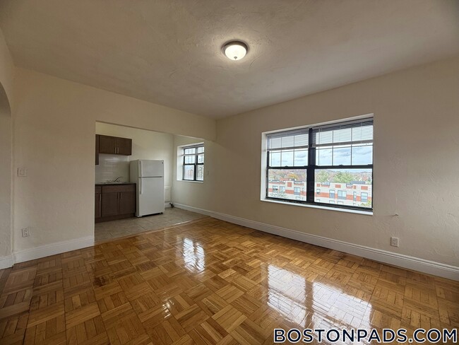 2 Elmwood Ave unit 52, Winchester, MA 01890 - photo 3