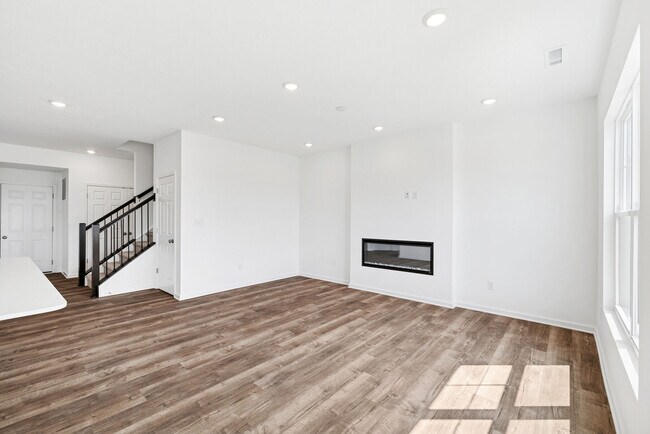 12603 Cattle Ridge Dr, Noblesville, IN 46060 - photo 7