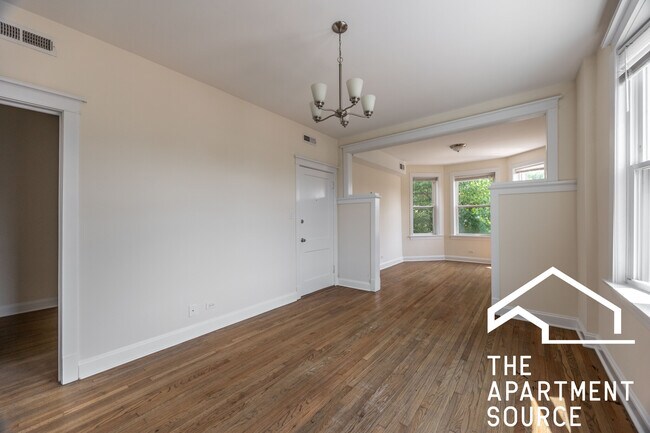 2816 N Troy St unit 2F, Chicago, IL 60618 - photo 5