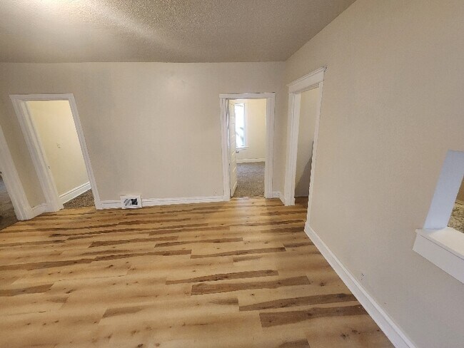 216 Adams St unit 1, Rockford, IL 61107 - photo 6