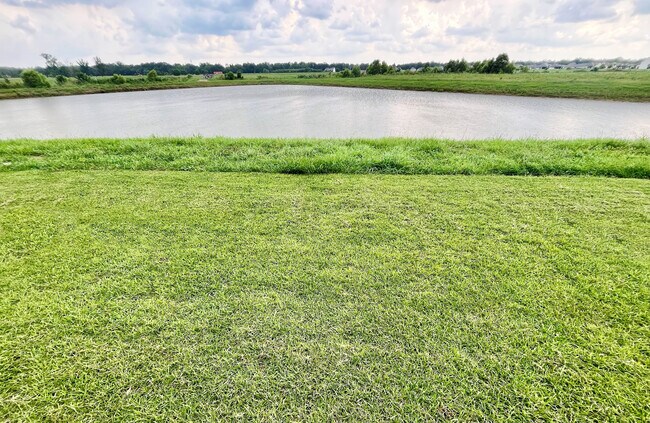 1239 Elliston Dr, Gonzales, LA 70737 - photo 3