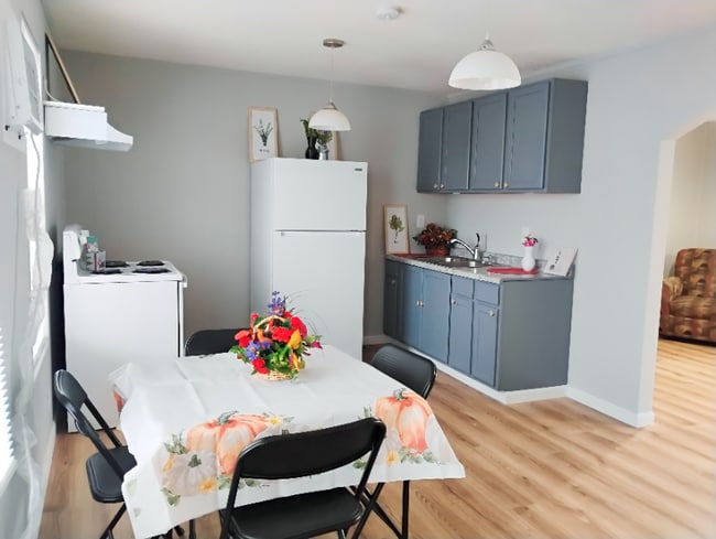 777 E Yerby St, Marshall, MO 65340 - photo 4