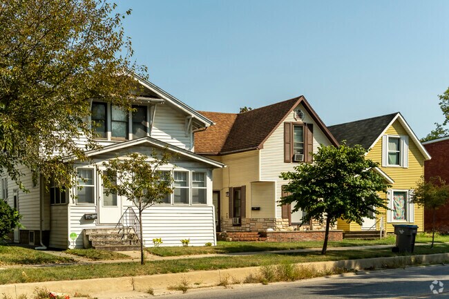 Homes in Historic Southside sit on cozy, well-maintained lots.