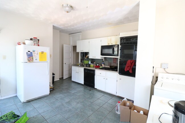 141 Chiswick Rd unit 6, Brighton, MA 02135 - photo 5