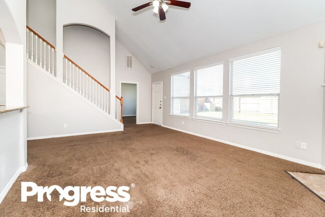 12015 Raven View Dr, Houston, TX 77067 - photo 4