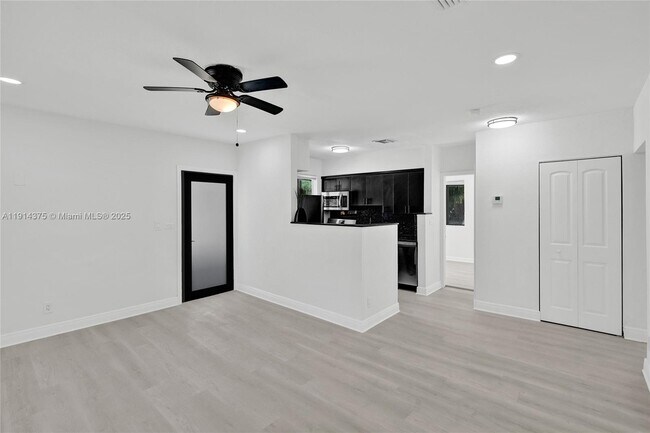 11643 NE 11th Place, Biscayne Park, FL 33161 - photo 3