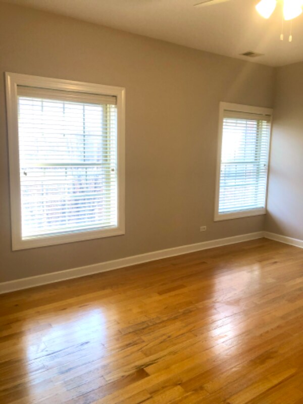 839 E 52nd St unit 3, Chicago, IL 60615 - photo 3