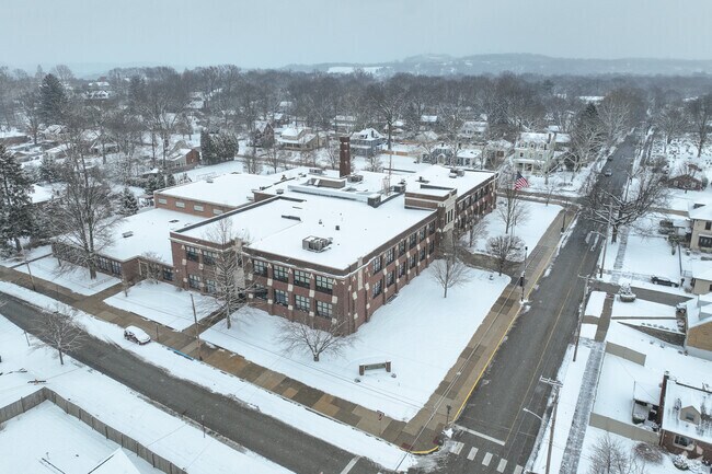 Tenth Street El School is a safe place for students to learn.