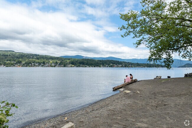 Silver Beach's ample waterfront area is a recreational haven.