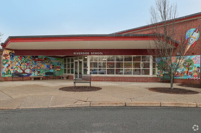 Riverside Elementary School is located in Danvers, MA.