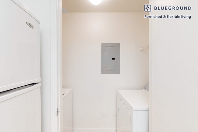 313 Avalon Cir unit FL1-ID2632A, Smithtown, NY 11787 - photo 7