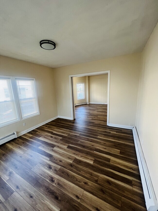 187 Carnation St unit 1, Pawtucket, RI 02860 - photo 3