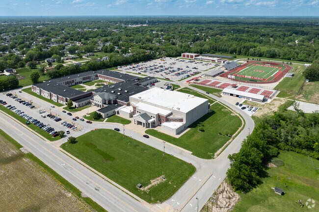 Centralia High School focuses on core subjects like English.