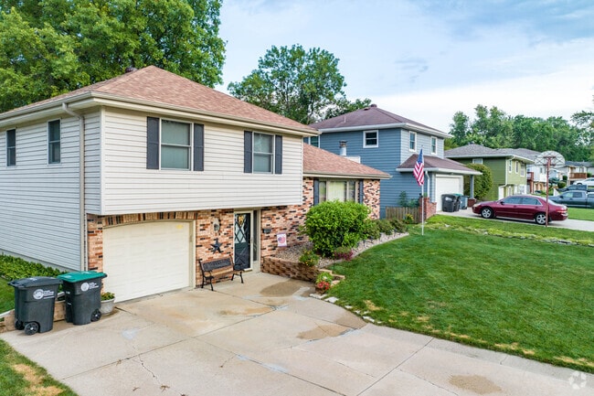 Split-level homes are commonplace in Mockingbird Hills neighborhood.