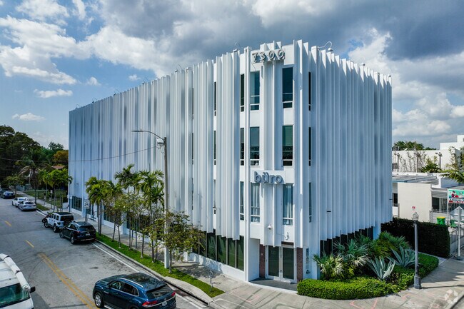 Residential mix includes condos and ranch-style homes in Upper East Side North.