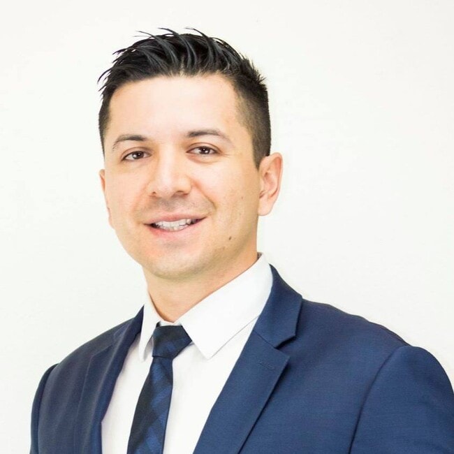 Agent Photo