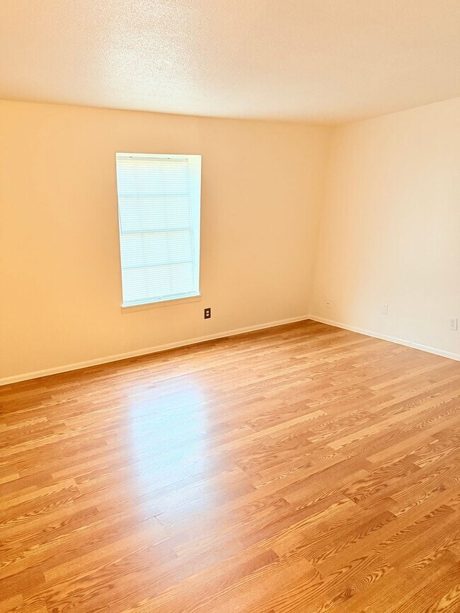 3828 Country Club Rd, Winston Salem, NC 27104 - photo 2